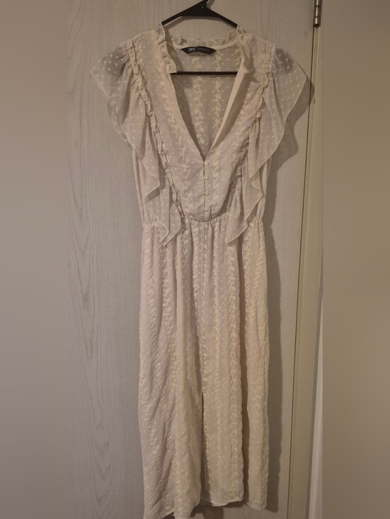 Zara Dresses & Skirts - Zara Swiss Dot Embroidered Midi Dress | Size Small